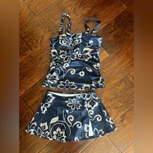 Navy & Beige 2-Piece Tankini Set | Small | Swim Skirt | NWT
